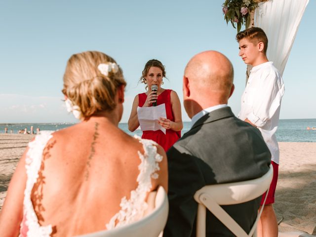 La boda de Domingo y Luisa en Salou, Tarragona 40