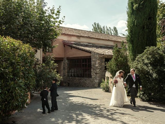 La boda de Ruben y Cindy en Torrecaballeros, Segovia 27