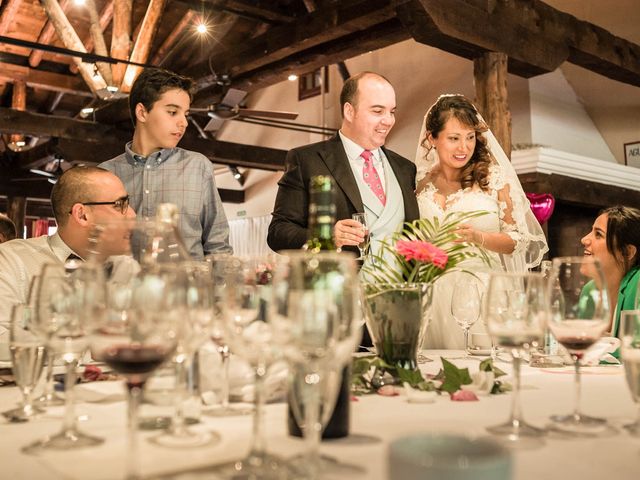 La boda de Ruben y Cindy en Torrecaballeros, Segovia 42