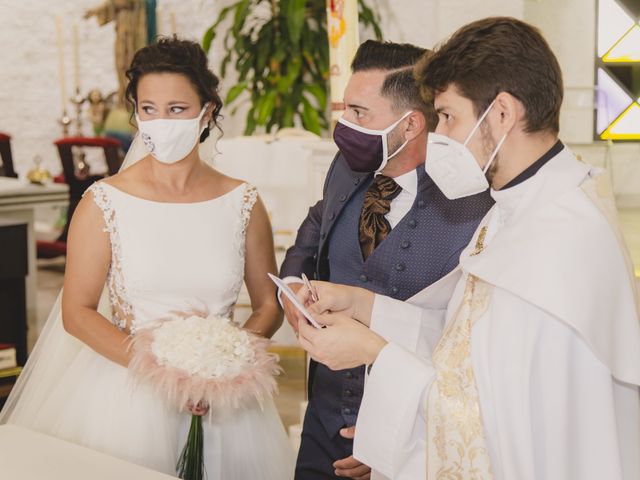 La boda de David y Vanesa en San Fernando, Cádiz 32