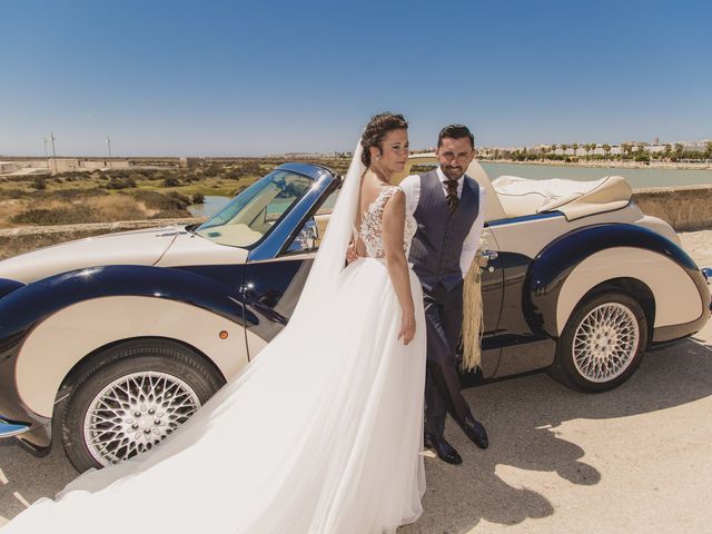 La boda de David y Vanesa en San Fernando, Cádiz 33