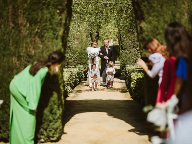 La boda de Pedro y Dene en Dos Hermanas, Sevilla 62