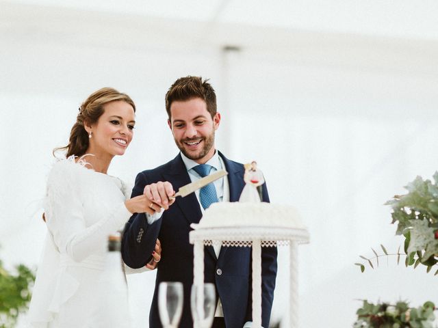 La boda de Pedro y Dene en Dos Hermanas, Sevilla 118