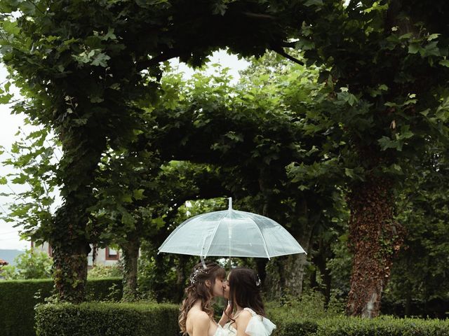 La boda de ITSASNE y VALENTINA en Sondika, Vizcaya 1