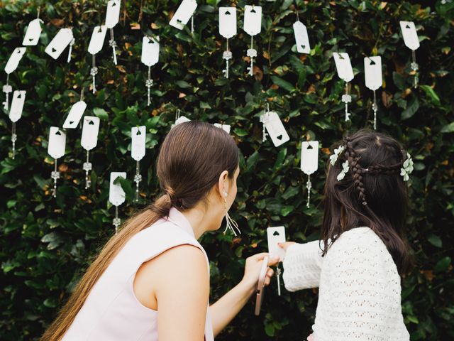 La boda de ITSASNE y VALENTINA en Sondika, Vizcaya 20