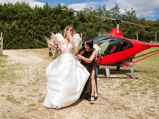 La boda de Jon y Enara en Durango, Vizcaya 23