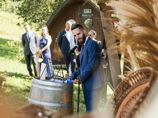 La boda de Jon y Enara en Durango, Vizcaya 29