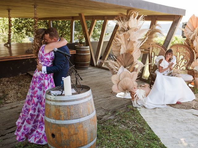 La boda de Jon y Enara en Durango, Vizcaya 33