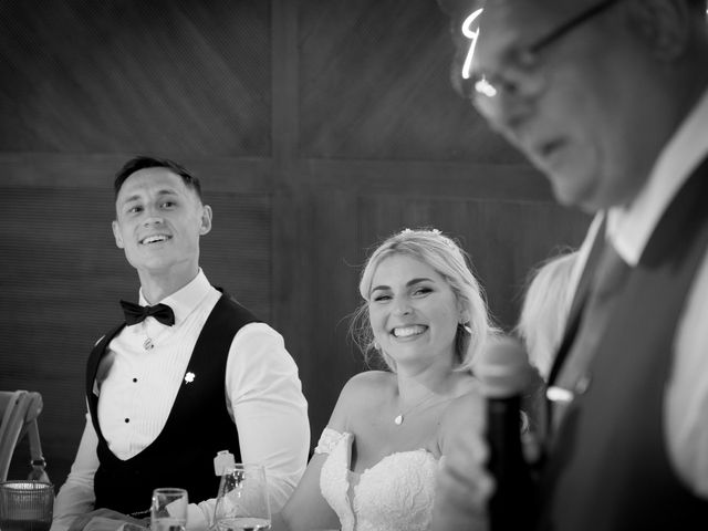 La boda de Joshua y Tabbie en Villacarriedo, Cantabria 44