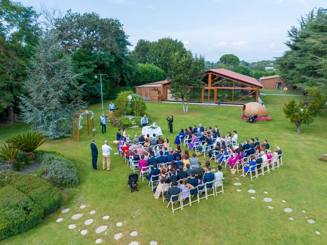 La boda de Raquel y Alex en Vilanova Del Valles, Barcelona 10