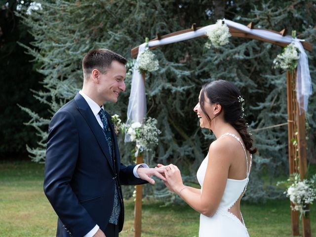 La boda de Raquel y Alex en Vilanova Del Valles, Barcelona 15