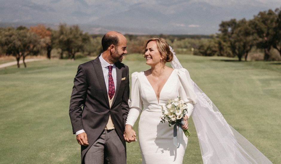 La boda de Miguel Ángel  y Esmeralda  en Talayuela, Cáceres