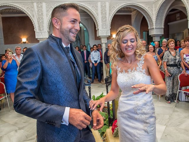 La boda de Juan Manuel y Davinia en Torremolinos, Málaga 49