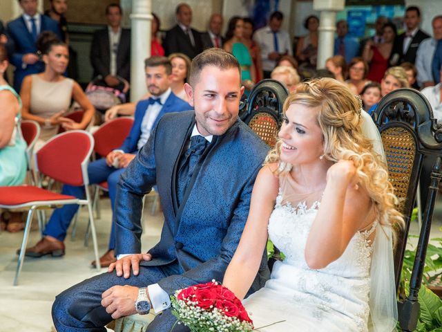 La boda de Juan Manuel y Davinia en Torremolinos, Málaga 64