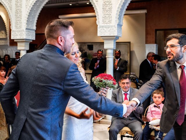 La boda de Juan Manuel y Davinia en Torremolinos, Málaga 66