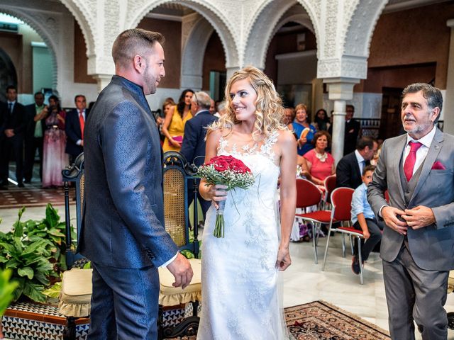 La boda de Juan Manuel y Davinia en Torremolinos, Málaga 67