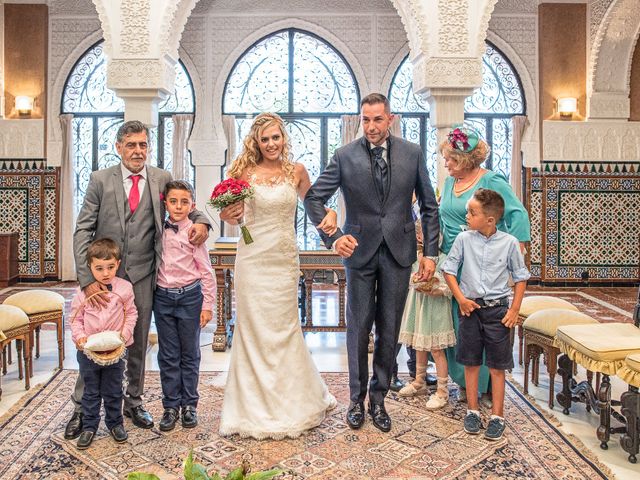 La boda de Juan Manuel y Davinia en Torremolinos, Málaga 72