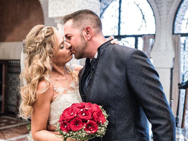 La boda de Juan Manuel y Davinia en Torremolinos, Málaga 75