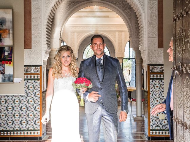 La boda de Juan Manuel y Davinia en Torremolinos, Málaga 78