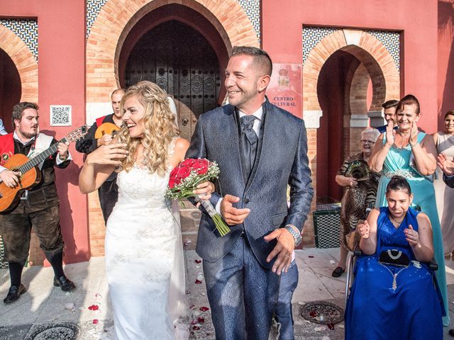 La boda de Juan Manuel y Davinia en Torremolinos, Málaga 83