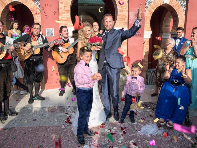 La boda de Juan Manuel y Davinia en Torremolinos, Málaga 85