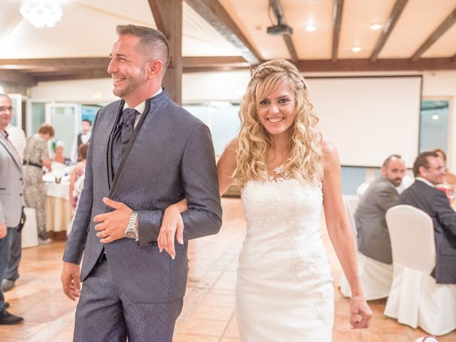 La boda de Juan Manuel y Davinia en Torremolinos, Málaga 99