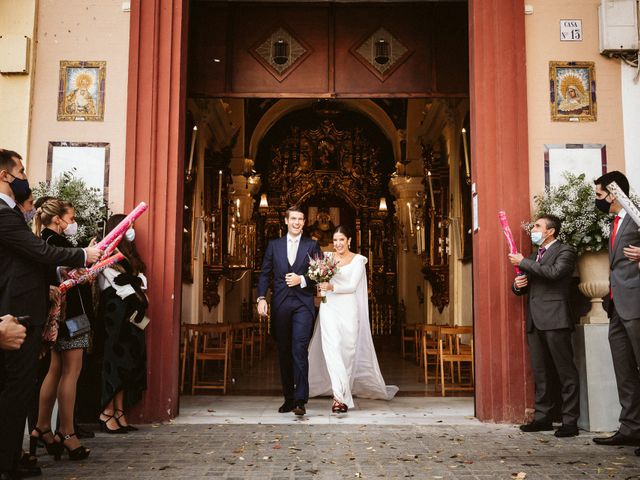 La boda de Leandro y Alcira en Sevilla, Sevilla 59