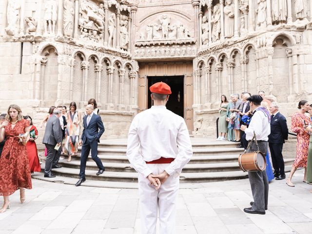 La boda de ALAITZ y BEGOÑA en Logroño, La Rioja 23