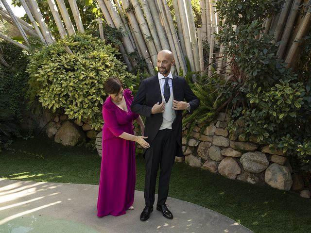 La boda de JUDITH y AGRIPINO en Sant Fost De Campsentelles, Barcelona 15