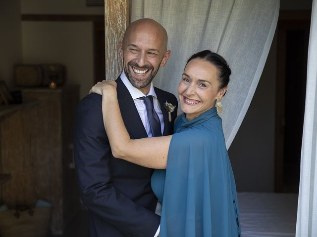 La boda de JUDITH y AGRIPINO en Sant Fost De Campsentelles, Barcelona 18