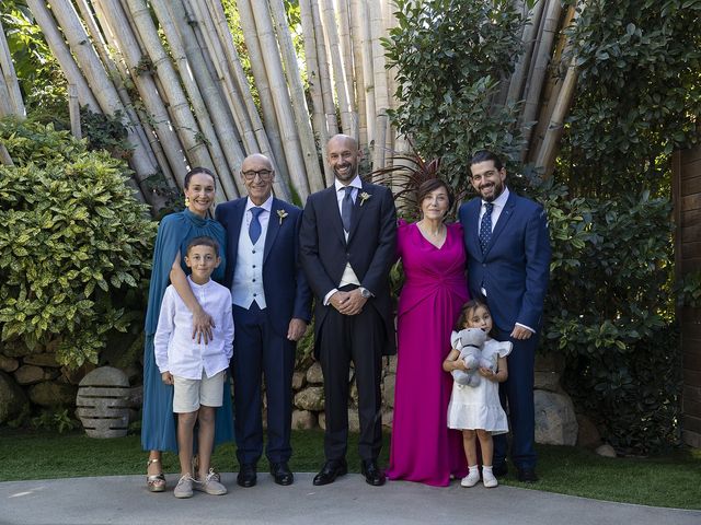 La boda de JUDITH y AGRIPINO en Sant Fost De Campsentelles, Barcelona 21