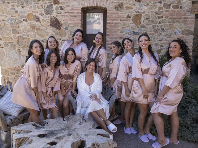 La boda de JUDITH y AGRIPINO en Sant Fost De Campsentelles, Barcelona 24