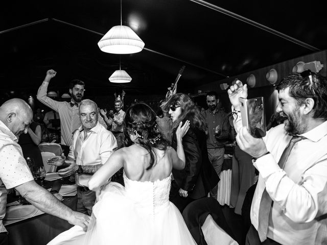 La boda de Adrian y Lorena en Ponferrada, León 41