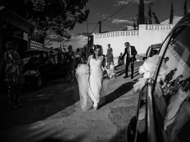 La boda de Carlos y Sara en Sagunt/sagunto, Valencia 43