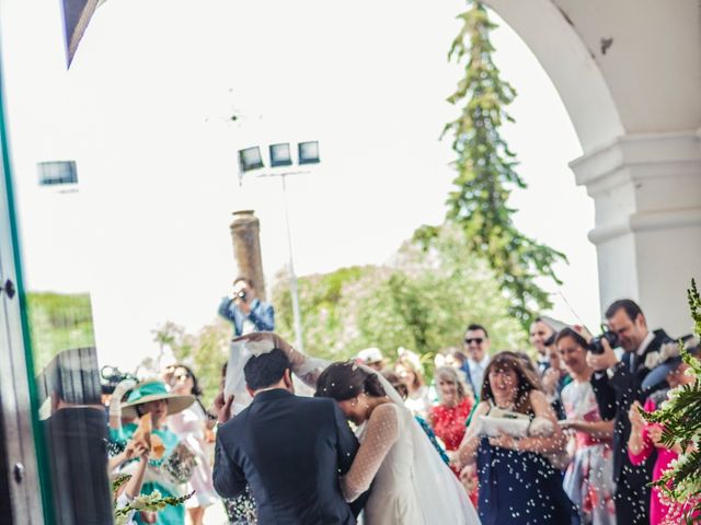 La boda de Jose Andrés y Almudena en Puebla De Sancho Perez, Badajoz 26