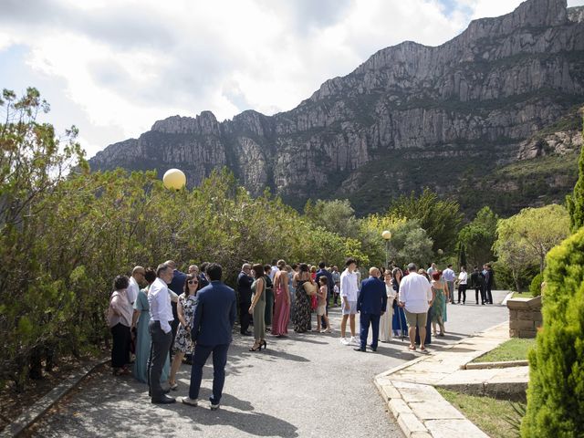 La boda de Laia y Miquel en Monistrol De Montserrat, Barcelona 19