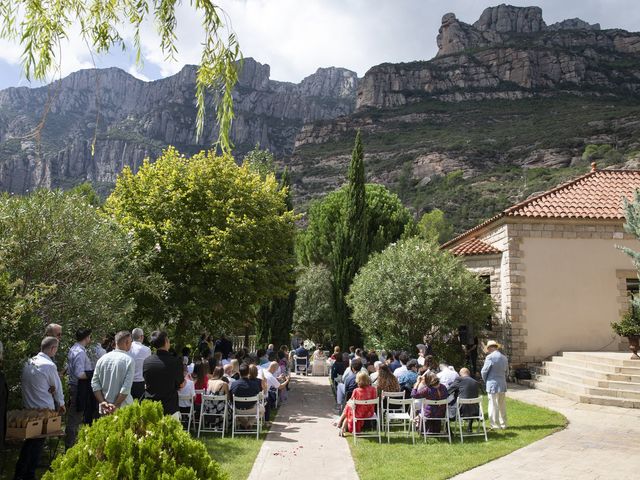 La boda de Laia y Miquel en Monistrol De Montserrat, Barcelona 1