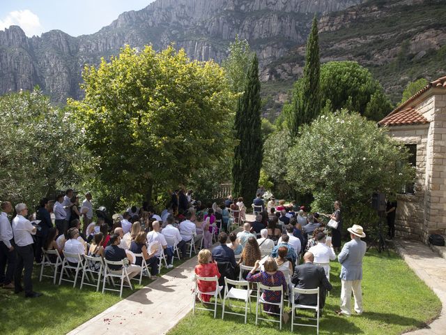 La boda de Laia y Miquel en Monistrol De Montserrat, Barcelona 23