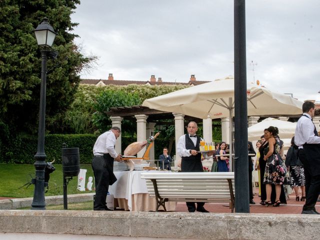 La boda de Diego y María en Pozal De Gallinas, Valladolid 70