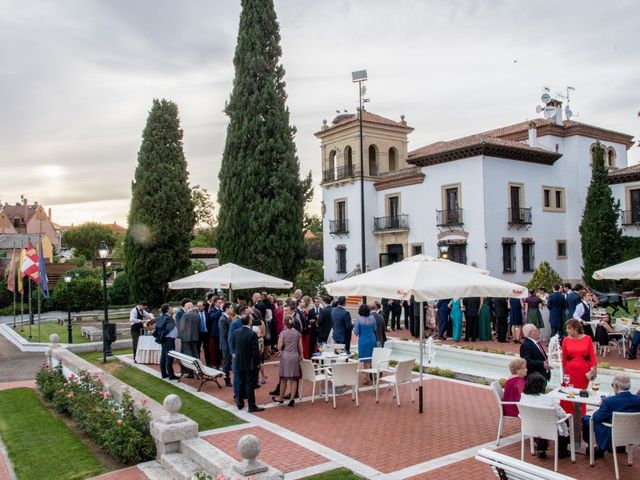 La boda de Diego y María en Pozal De Gallinas, Valladolid 99