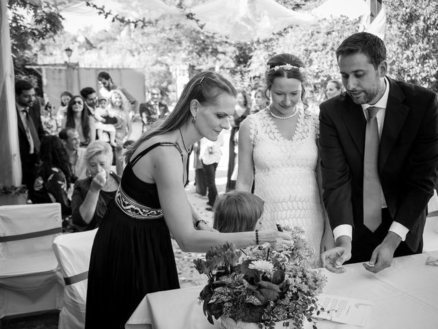 La boda de Álvaro y María en Valdemorillo, Madrid 17