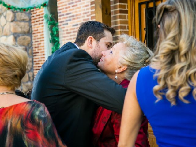 La boda de Álvaro y María en Valdemorillo, Madrid 22