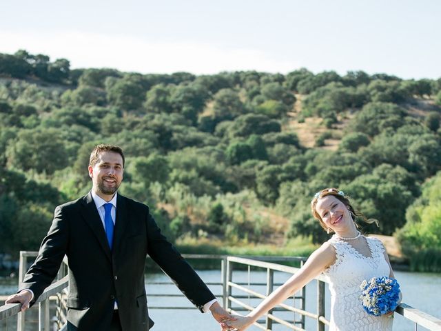 La boda de Álvaro y María en Valdemorillo, Madrid 34