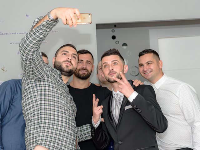 La boda de Olimpiu y Roxana en Laguardia, Álava 25