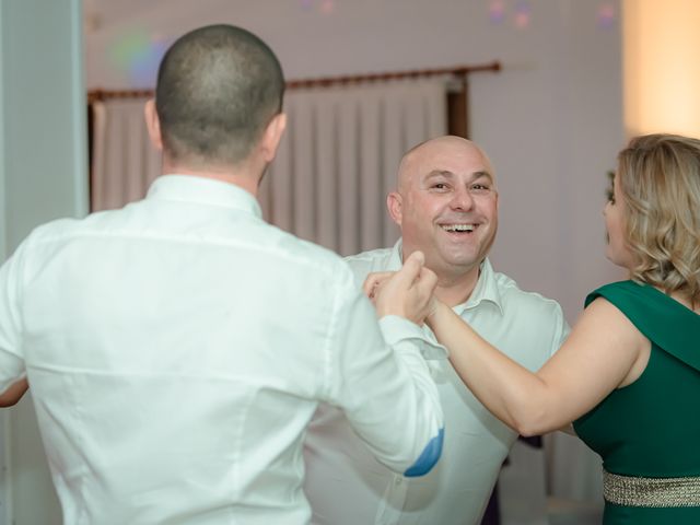 La boda de Olimpiu y Roxana en Laguardia, Álava 89