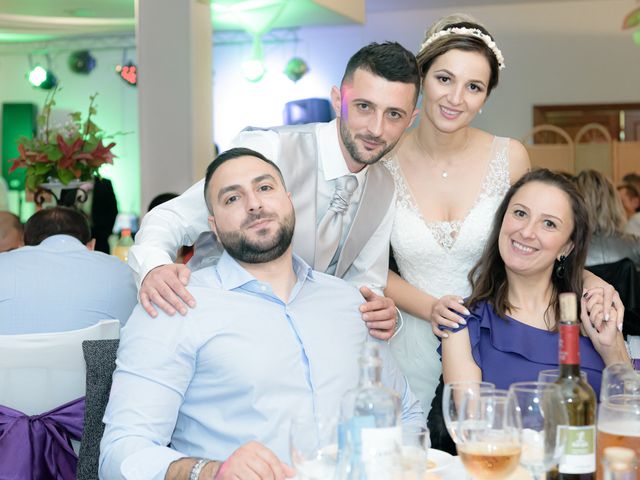 La boda de Olimpiu y Roxana en Laguardia, Álava 107