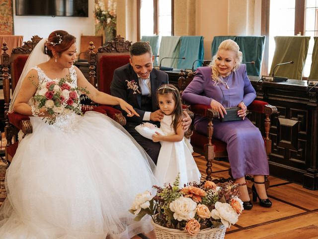 La boda de Haydeé y Heury en Durango, Vizcaya 33