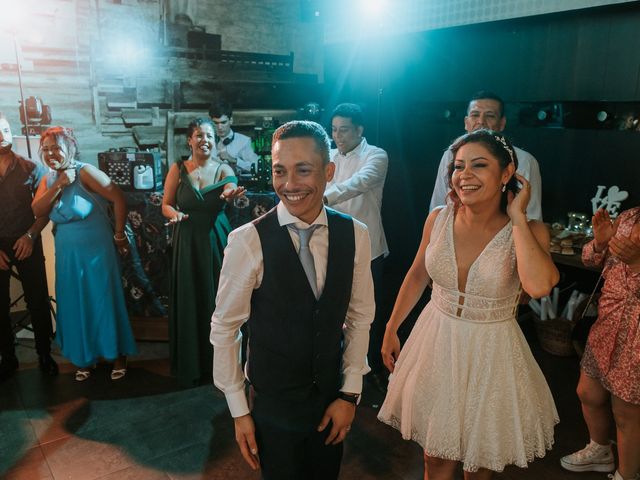 La boda de Haydeé y Heury en Durango, Vizcaya 57