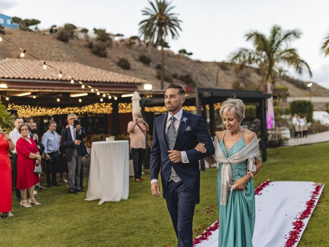 La boda de Adrian y Monica en Telde, Las Palmas 6