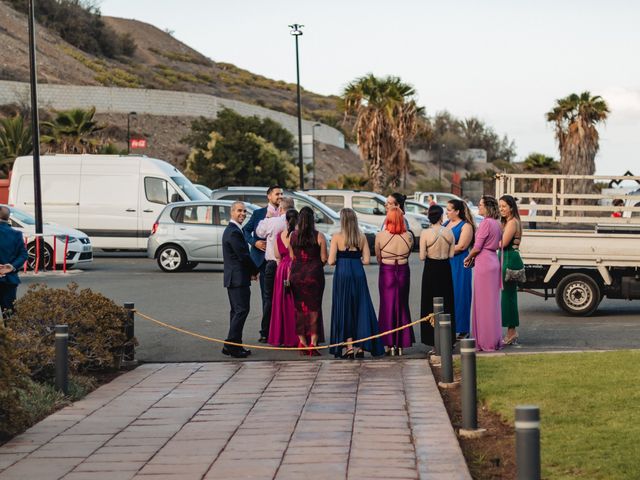 La boda de Adrian y Monica en Telde, Las Palmas 27